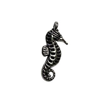 Sea Horse Pendant Silver Tone Charm Bracelet Necklace Jewelry Craft Dangle u  B